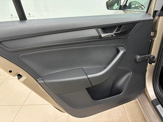 Skoda Rapid Hockey Edition Ambition, 2018 года, пробег 105178 км