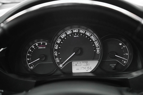 Toyota Corolla, 2014 года, пробег 175000 км