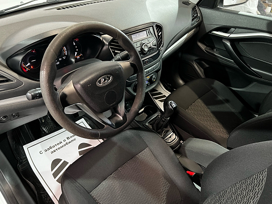 Lada (ВАЗ) Vesta Comfort, 2017 года, пробег 176000 км