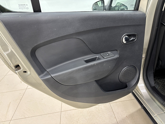 Renault Sandero Privilege, 2016 года, пробег 83446 км