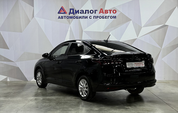 Hyundai Solaris Специальная Серия "10 лет", 2021 года, пробег 75000 км