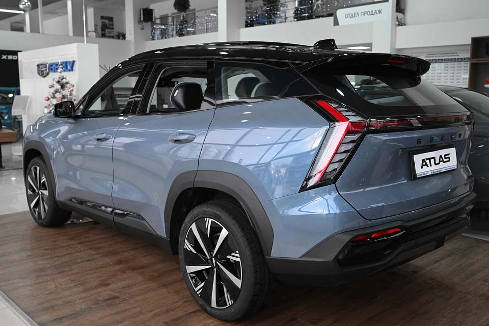Geely Atlas Люкс, голубой