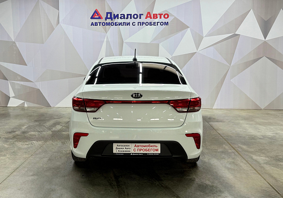 Kia Rio Luxe, 2018 года, пробег 125338 км
