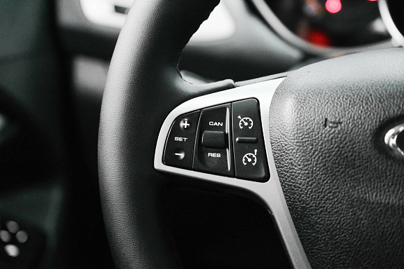 Lada (ВАЗ) Vesta Luxe Multimedia (2019-2021), 2018 года, пробег 144454 км