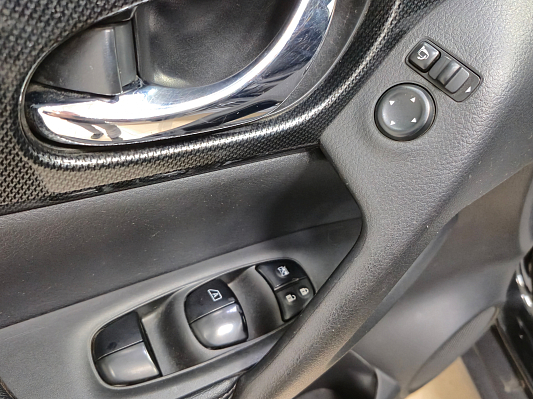 Nissan X-Trail SE, 2015 года, пробег 180373 км