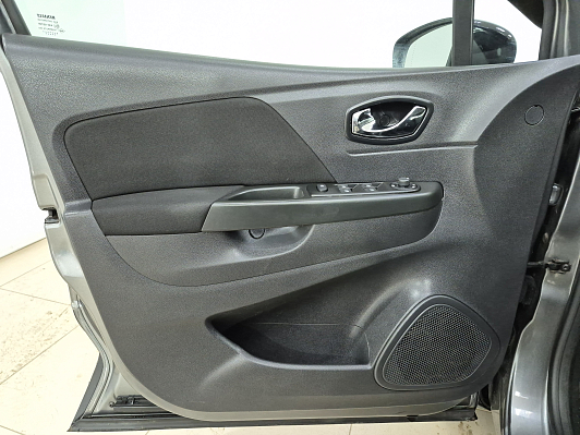 Renault Kaptur Drive, 2016 года, пробег 93714 км