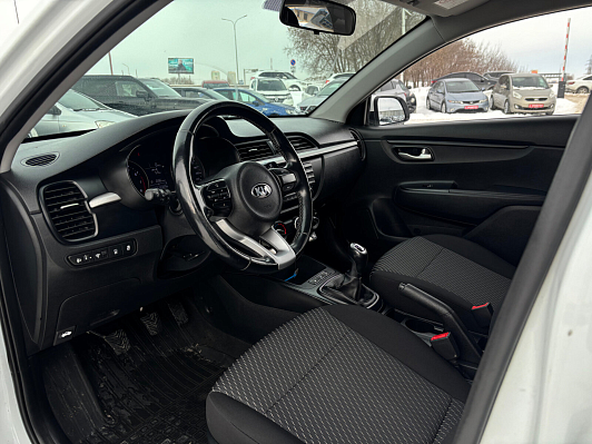 Kia Rio Luxe, 2018 года, пробег 134617 км