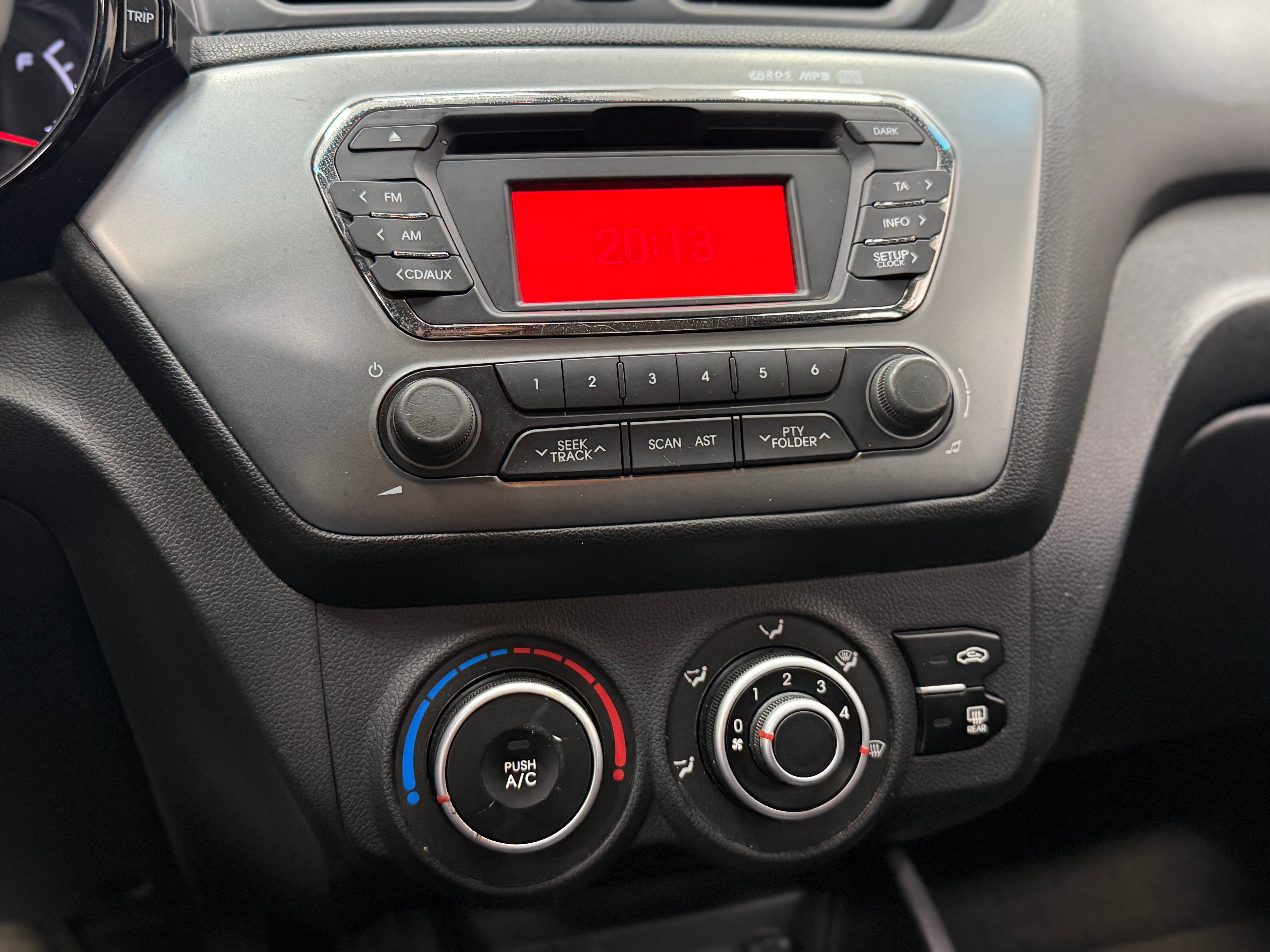 Kia Rio Comfort, 2014 года, пробег 109702 км