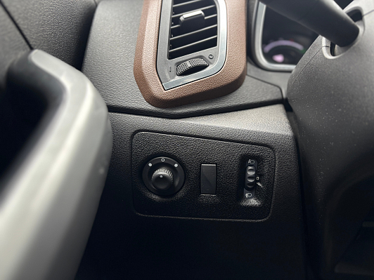 Lada (ВАЗ) XRAY Luxe Prestige (2018-2021), 2017 года, пробег 226357 км