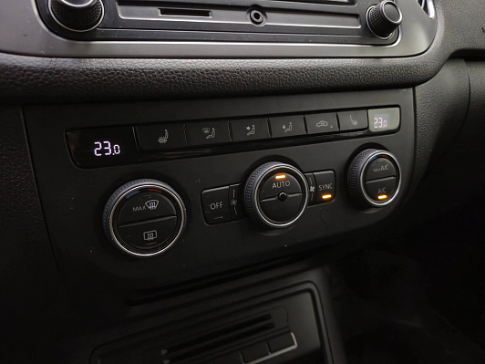 Volkswagen Tiguan, 2016 года, пробег 121757 км