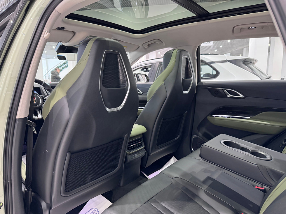 Hongqi HS3 Комфорт (Comfort), зеленый