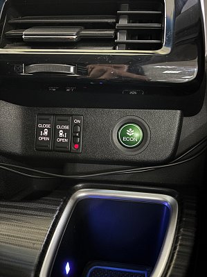 Honda Stepwgn, 2016 года, пробег 103370 км