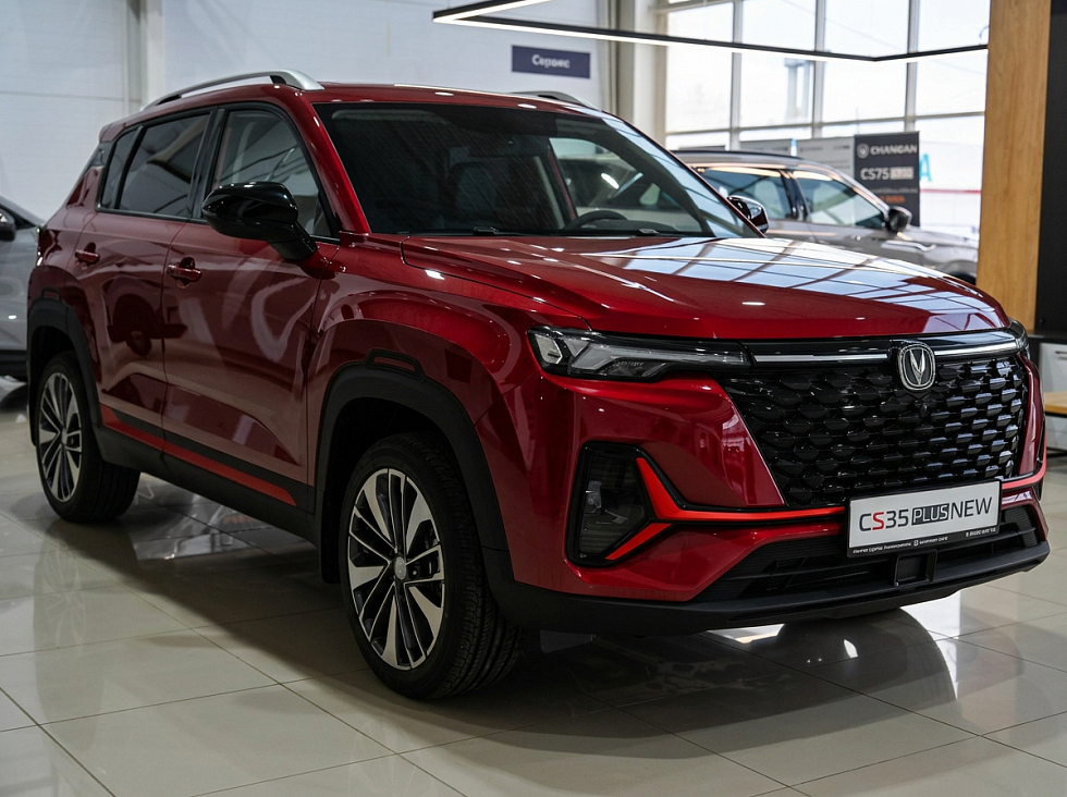 Changan CS35 Plus Техно, красный