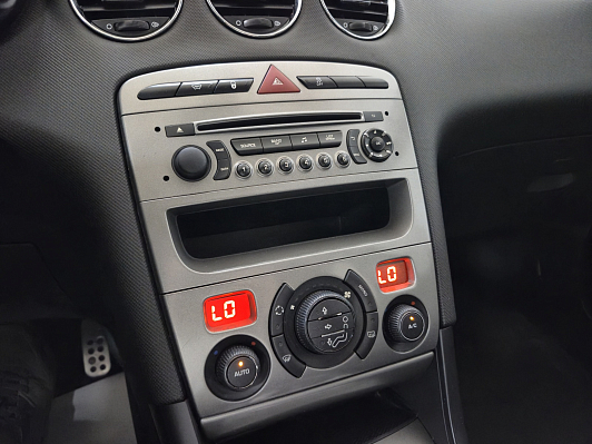 Peugeot 408 Style, 2014 года, пробег 218981 км