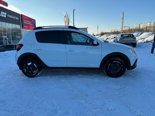 Renault Sandero Stepway Life, 2019 года, пробег 112333 км
