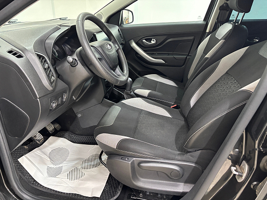 Lada (ВАЗ) XRAY Luxe Prestige (2018-2021), 2017 года, пробег 97627 км