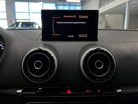 Audi A3 Ambiente, 2015 года, пробег 279296 км