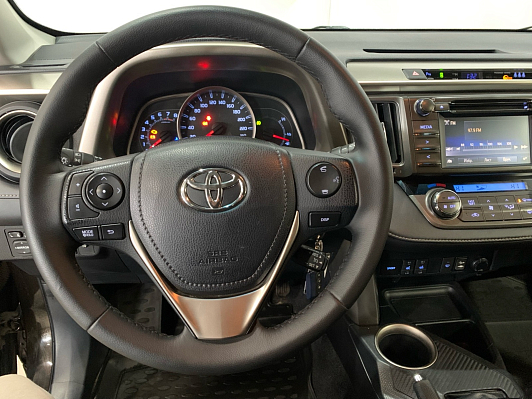 Toyota RAV4, 2014 года, пробег 110000 км