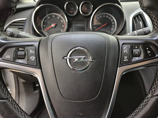 Opel Astra Cosmo, 2013 года, пробег 216093 км