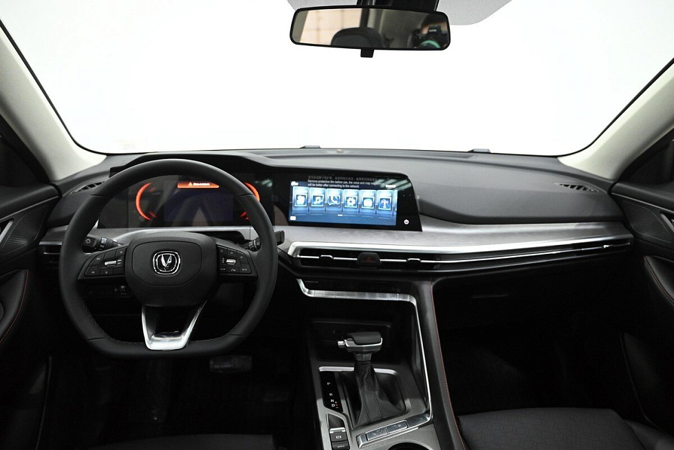 Changan CS35 Plus Advance, белый