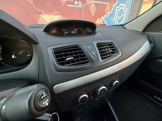 Renault Fluence, 2012 года, пробег 172166 км