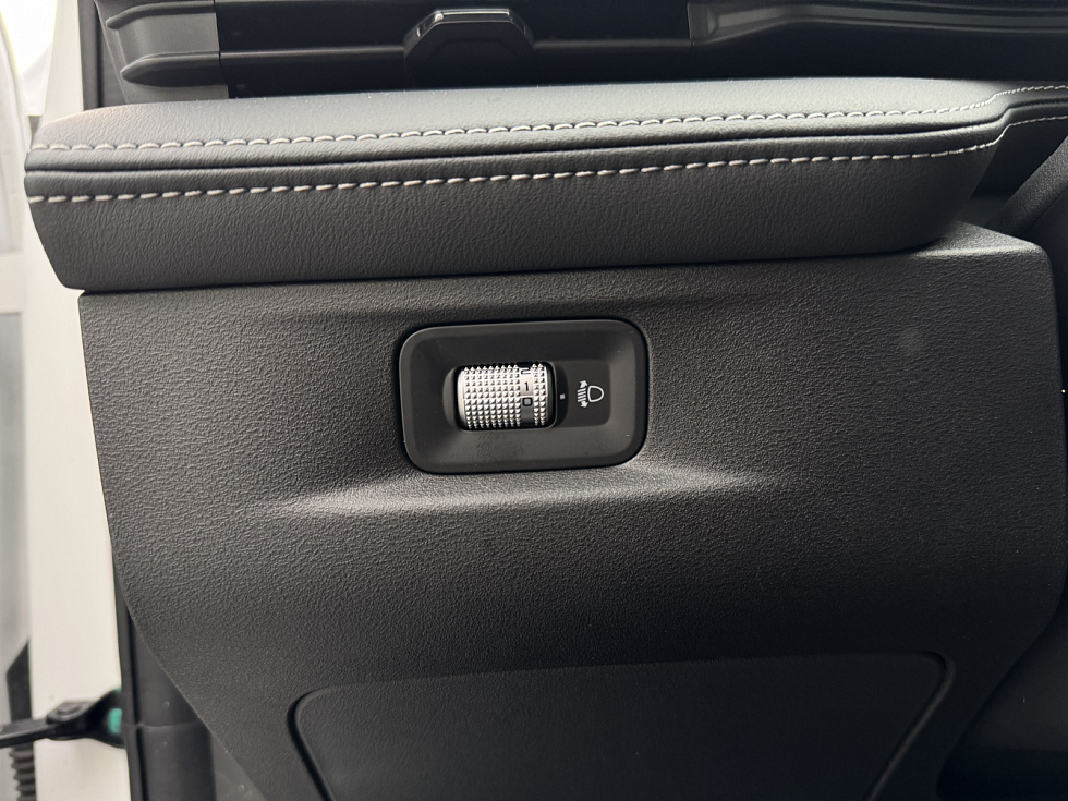 Geely Cityray Flagship, белый