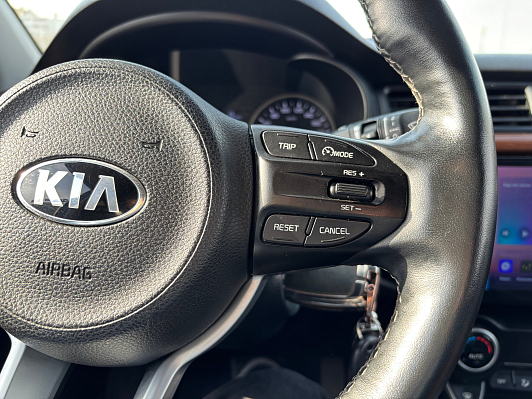 Kia Rio Luxe, 2019 года, пробег 95806 км