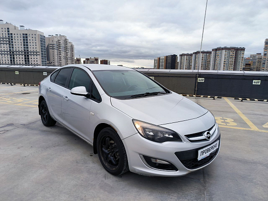 Opel Astra Cosmo, 2012 года, пробег 260000 км