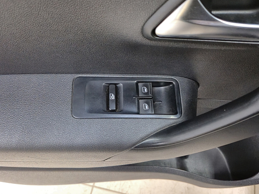 Volkswagen Polo Trendline, 2011 года, пробег 156629 км