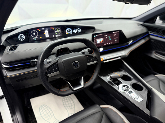 Changan UNI-V DLX, 2024 года, пробег 14063 км