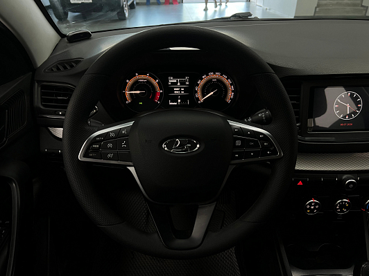Lada (ВАЗ) Vesta Comfort Plus + P1.1 (Предсерийная), 2023 года, пробег 105000 км