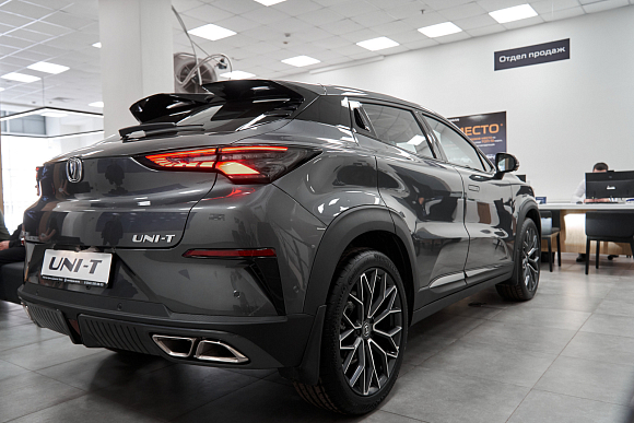 Changan UNI-T Luxe, серый