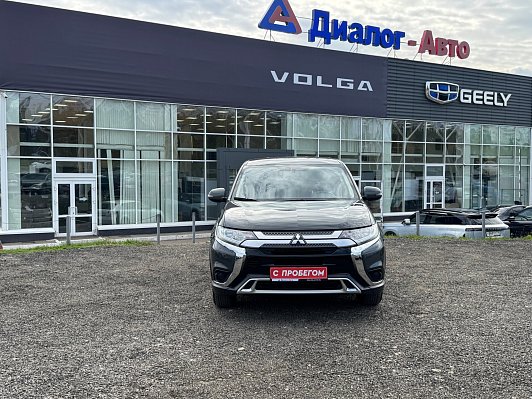 Mitsubishi Outlander Invite, 2021 года, пробег 59640 км