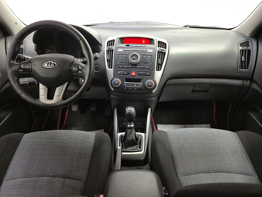 Kia Ceed, 2011 года, пробег 229248 км