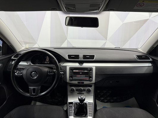Volkswagen Passat Trendline, 2012 года, пробег 223900 км