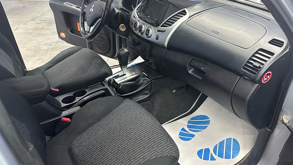 Mitsubishi L200 Intense, 2014 года, пробег 264000 км
