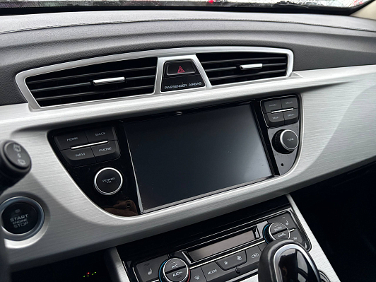 Geely Atlas Люкс + Yandex Auto, 2020 года, пробег 119382 км