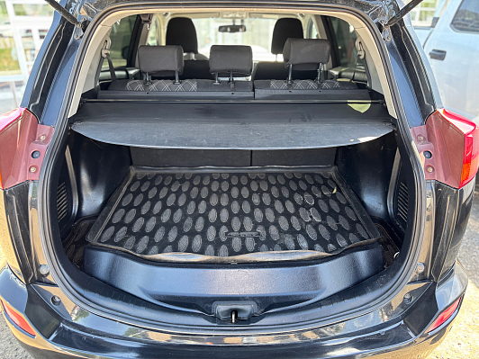 Toyota RAV4, 2013 года, пробег 227318 км