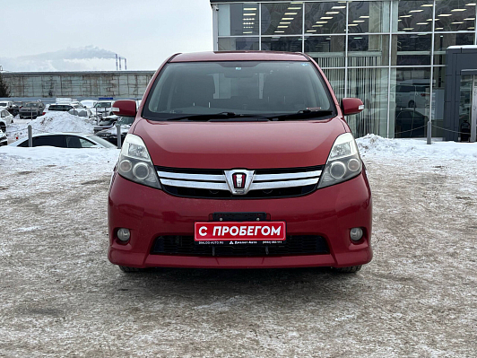 Toyota ISis, 2013 года, пробег 117800 км