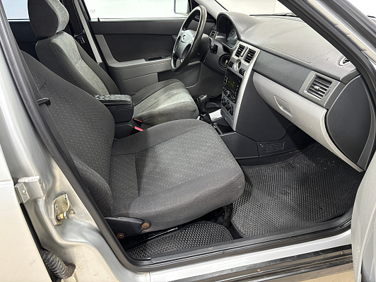 Lada (ВАЗ) Priora Люкс, 2011 года, пробег 176731 км