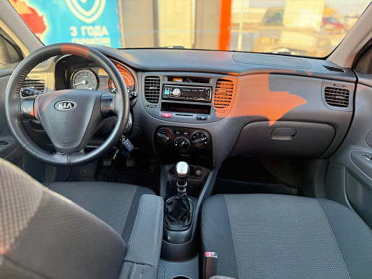 Kia Rio Комфорт, 2007 года, пробег 268000 км