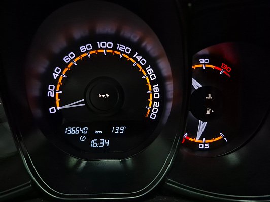 Lada (ВАЗ) Vesta Comfort, 2019 года, пробег 136637 км