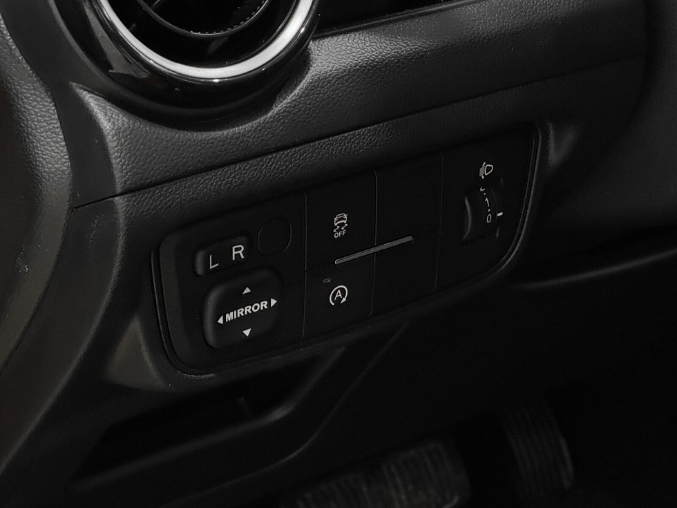 Changan Alsvin Luxe, красный