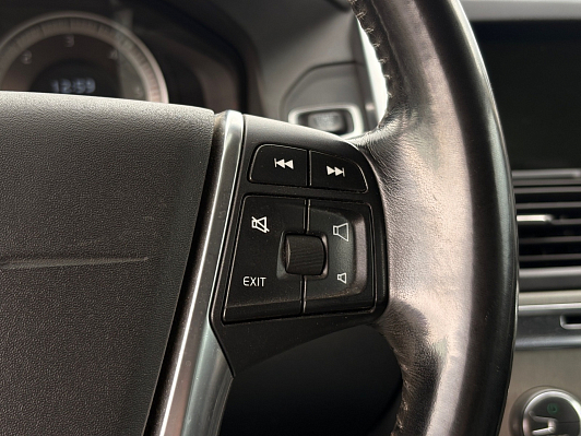 Volvo XC60 Kinetic, 2012 года, пробег 234700 км