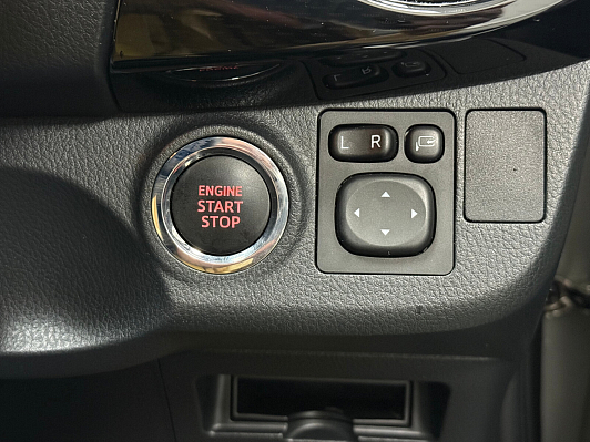 Toyota Vitz, 2019 года, пробег 40127 км