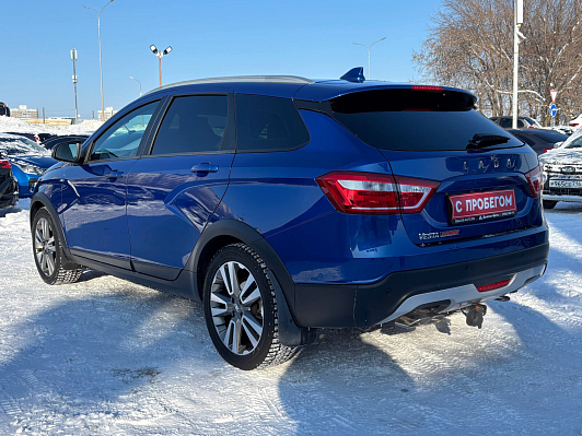 Lada (ВАЗ) Vesta Luxe, 2021 года, пробег 73072 км