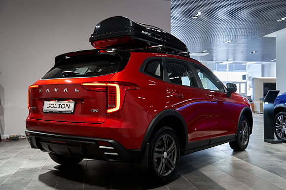 Haval Jolion Tech+, красный