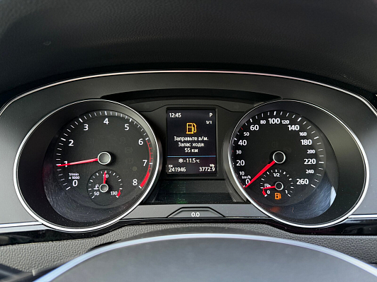 Volkswagen Passat Comfortline, 2018 года, пробег 242000 км