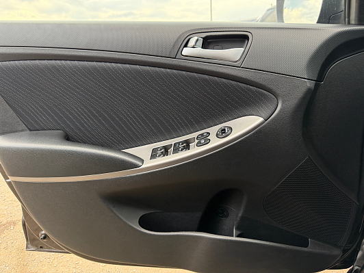 Hyundai Solaris Elegance, 2016 года, пробег 100500 км