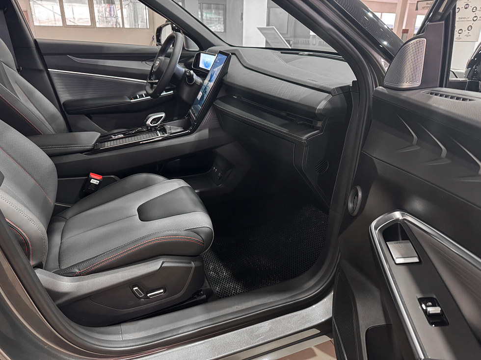 Geely Cityray Спорт, серый